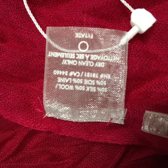 Vibrant red origami pleated stole, NWT - Picture 3 of 6